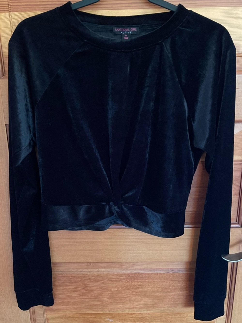 Material Girl Black Velvet Twist-Front Long Sleeve Top (Crop) - XL